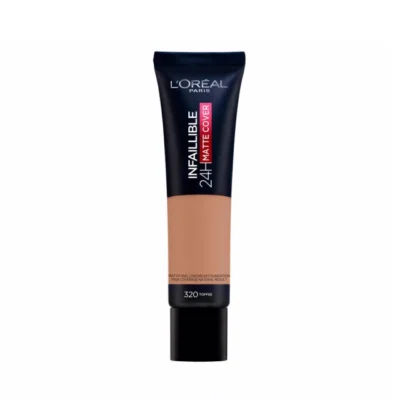 Base de maquillage à couverture totale avec un fini mat et une formule légère